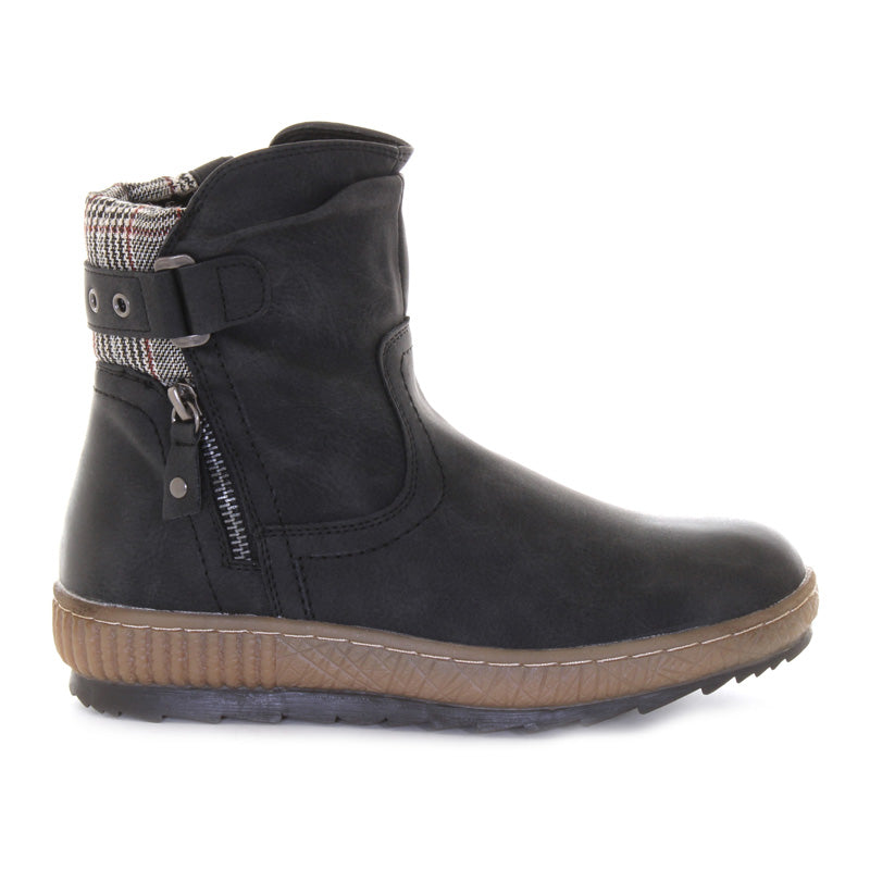 Black sweater boots discount
