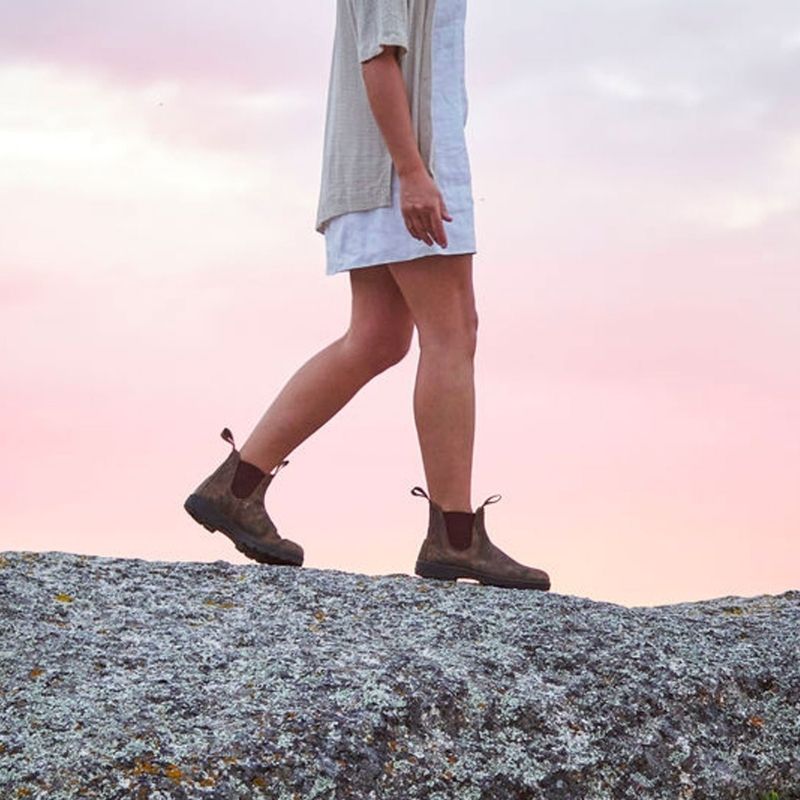 Unisex 585 classic rustic brown - Blundstone - Tootsies Shoe Market - Boots