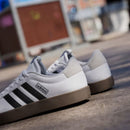 white-black-greone