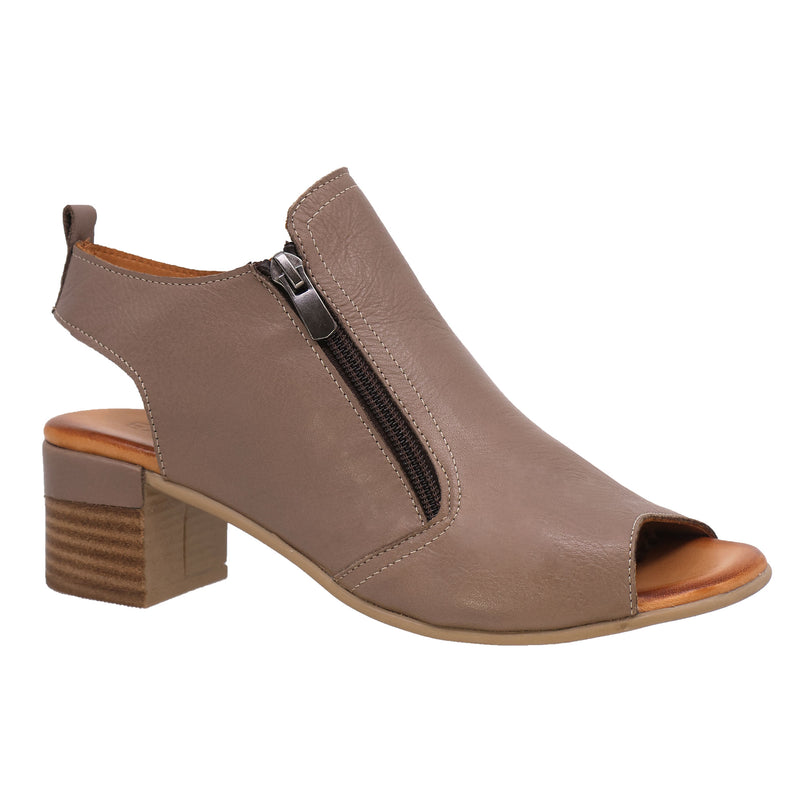 Womens Ginger - EVERLY - Tootsies Shoe Market - Sandals