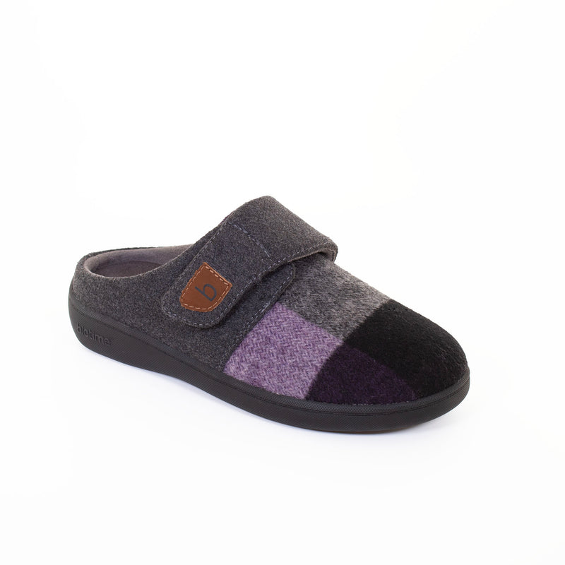 Womens rhonda clog slipper - TAMARACK - Tootsies Shoe Market - Slippers