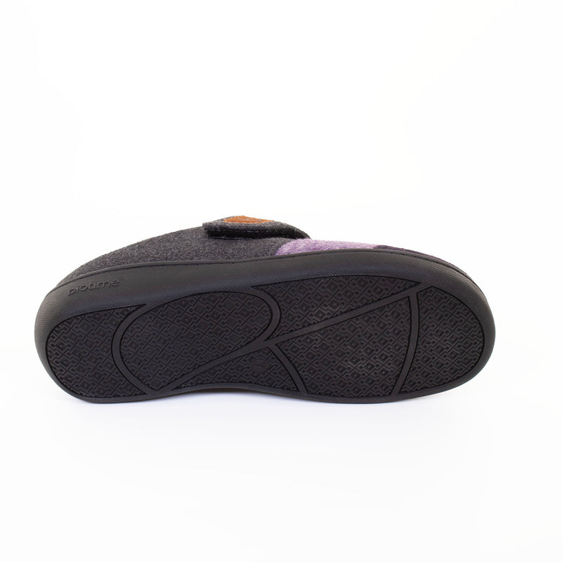 Womens rhonda clog slipper - TAMARACK - Tootsies Shoe Market - Slippers