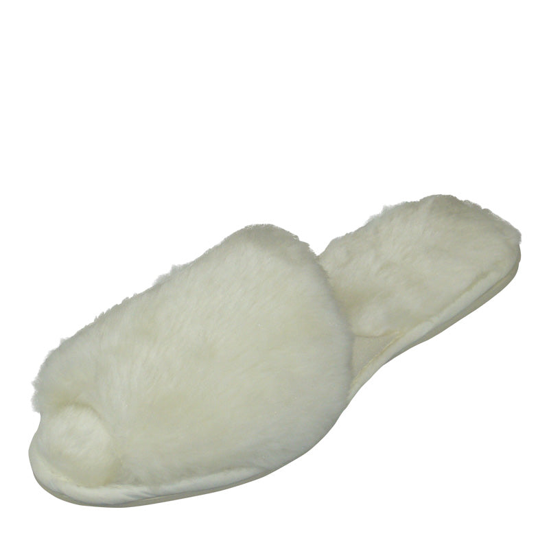 Women's Tanya Sheep Plush Scuff Slipper - TENDER TOOTSIES - Tootsies Shoe Market - Slippers